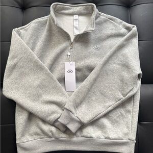 ALO Yoga Men's Light Gray Zip-Up Sweater